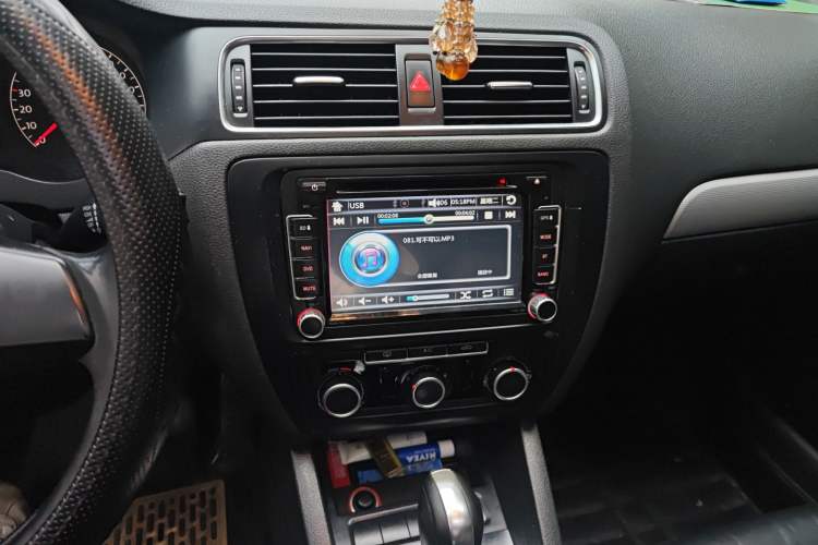 Used Volkswagen Sagitar 2014 Revised Version 1.6L Automatic Comfort Edition
