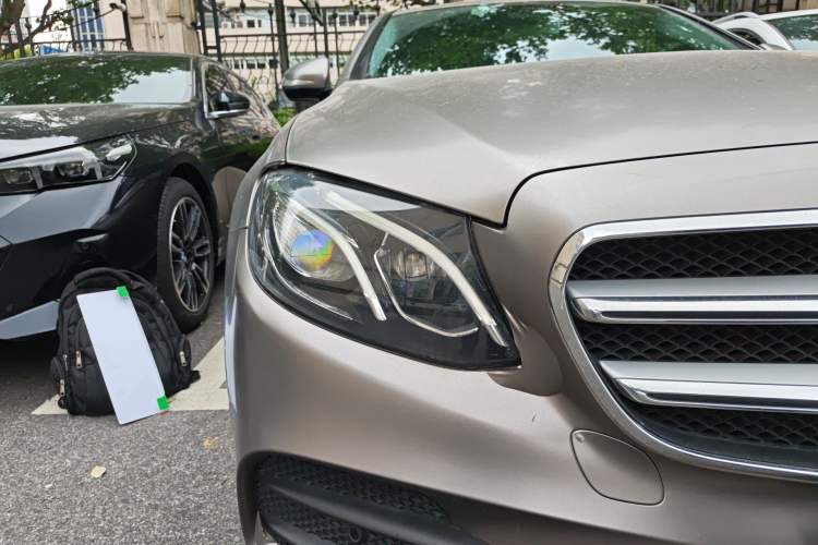 Used Mercedes-Benz E-Class 2016 E 300 L Sporty and Stylish Model
