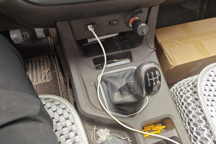 Used BAW Ruisheng Ace M7 2023 1.6L Standard Wheelbase Enjoy Edition 7-seater Gear Lever