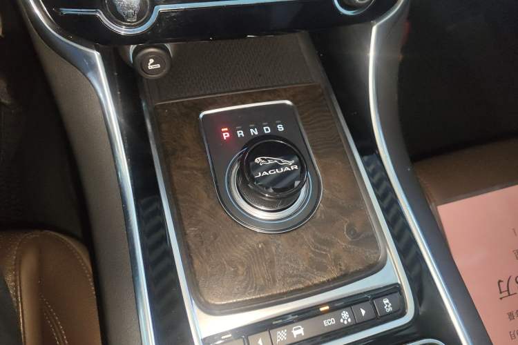 Used Jaguar XFL 2017 XFL 2.0T 200PS Luxury Edition