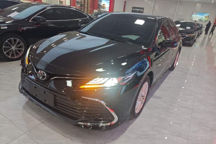 Used Toyota Camry 2021 2.0G Luxury Edition
