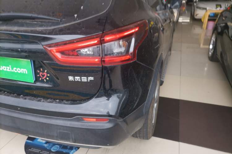 Used Nissan Qashqai 2023 Classic 2.0L CVT XV Comfort Edition Exterior 3