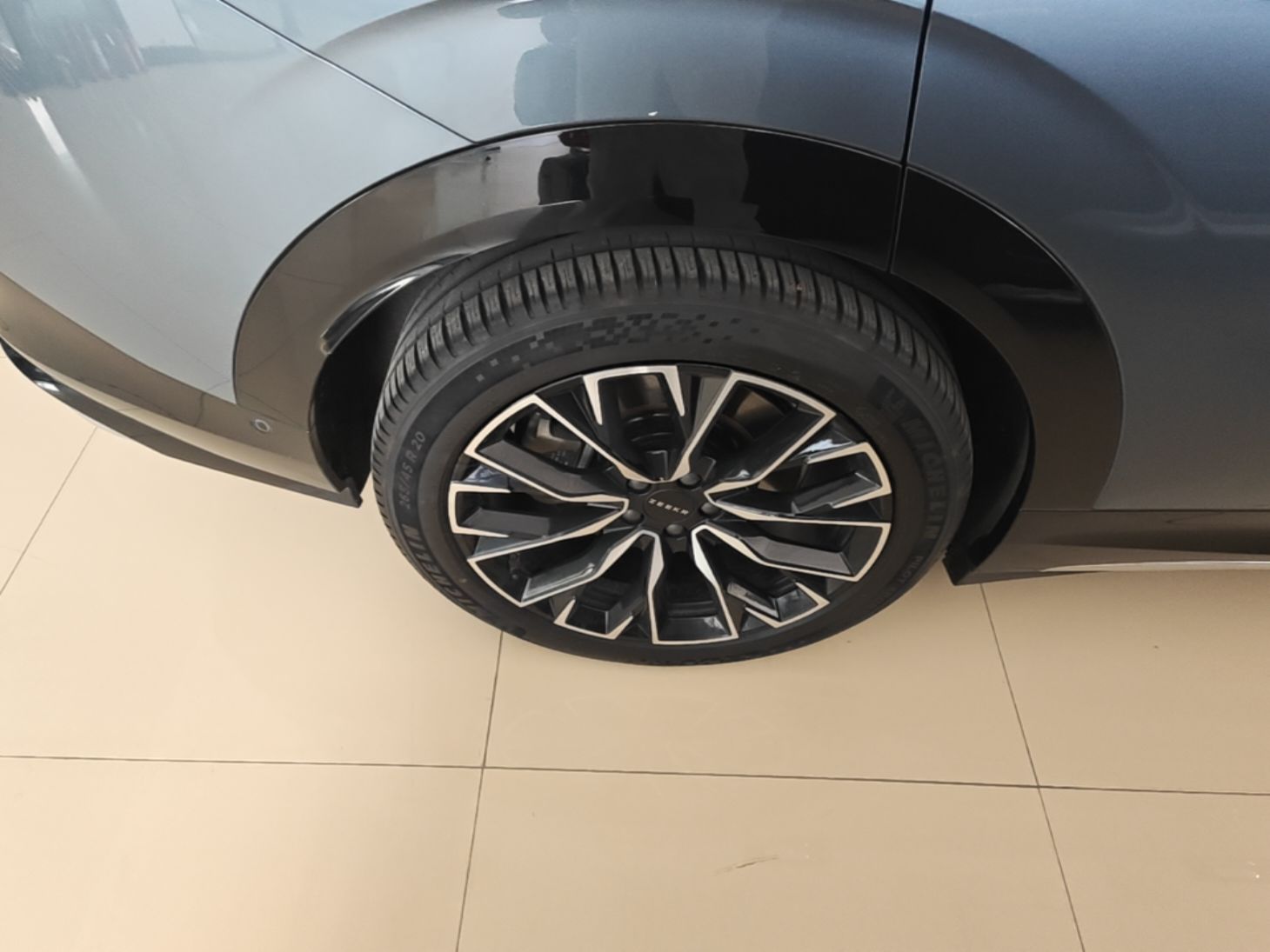 Zeekr 7X 2025 100 kWh Long-Range Rear-Wheel Drive with Intelligent Driving Features — снимка 11