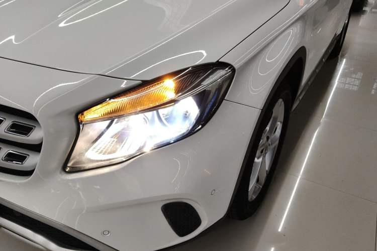 Used Mercedes-Benz GLA 2018 GLA 200 Sport Edition Left Front Headlight