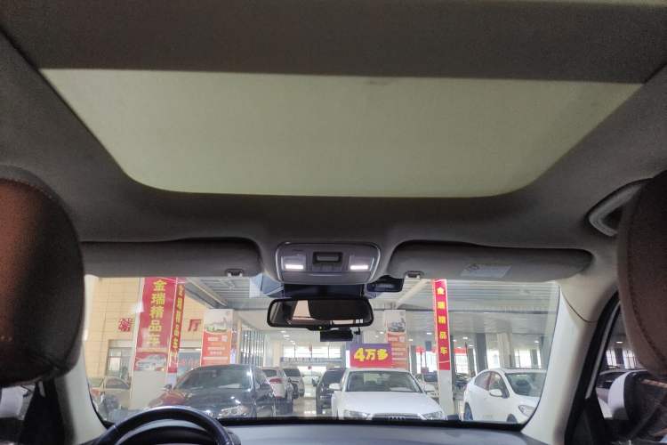 Used Geely Auto Emgrand X7 Sport 2016 1.8TD Automatic All-Wheel-Drive ZhiZun Edition Headliner