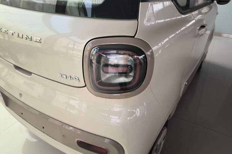 Used Bestune Pony 2026 222km Colorful Horse Exterior 3