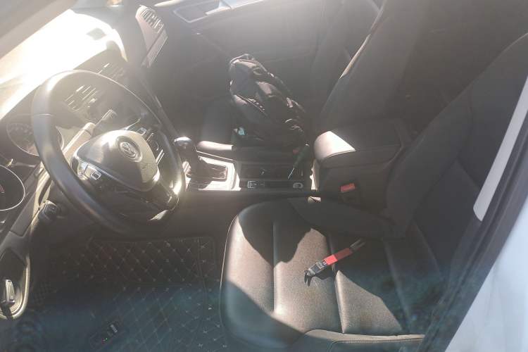 Used Volkswagen Golf 2018 1.6L Automatic Comfort Model
