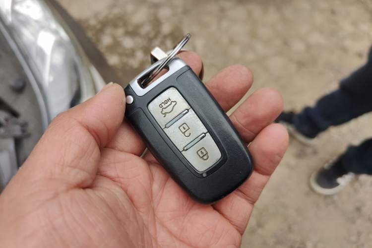 Used Hyundai Elantra (5th Generation / Langdong) 2012 1.6L Manual Leading Model