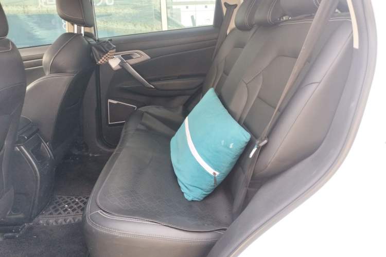 Used Geely Auto Emgrand X7 Sport 2021 Million Edition 1.8TD DCT Two-Wheel Drive Comfort Model
