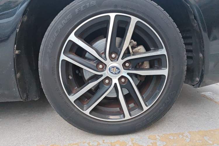 Used Bestune B50 2013 1.6L manual Comfort trim level
