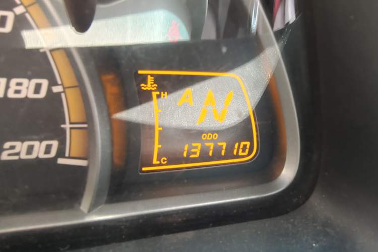 Used Chevrolet Sail 2013 Sedan 1.4L AMT Enjoy Edition Odometer Close Up