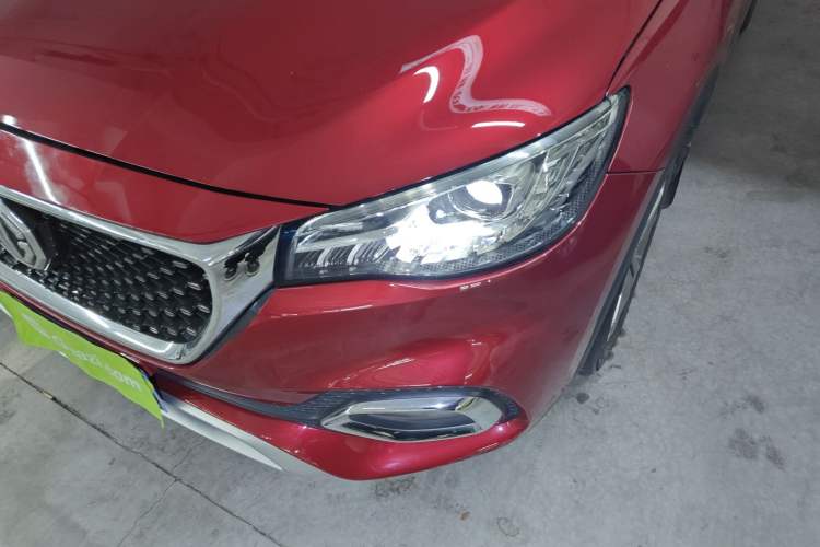 Used MG HS 2018 30T Automatic Two-Wheel Drive Trophy Edition—High-Octane V-Model Left Front Headlight