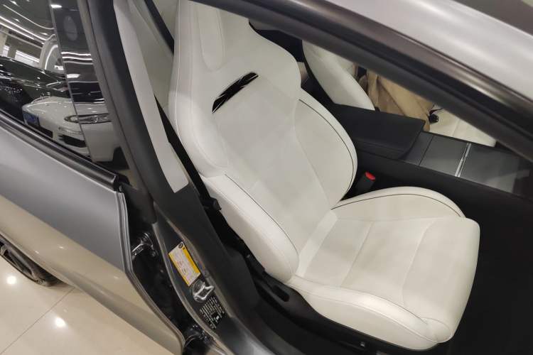 Used Tesla Model 3 2024 High-Performance All-Wheel-Drive Version