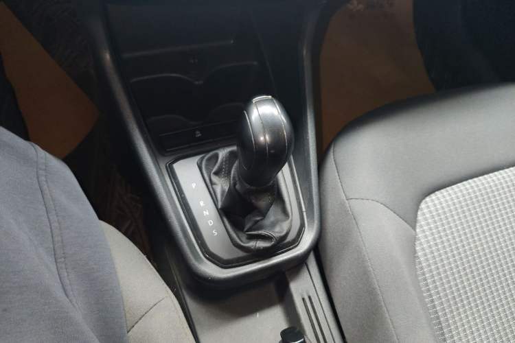 Used Volkswagen Santana 2021 1.5L Automatic Fashion Edition Gear Lever