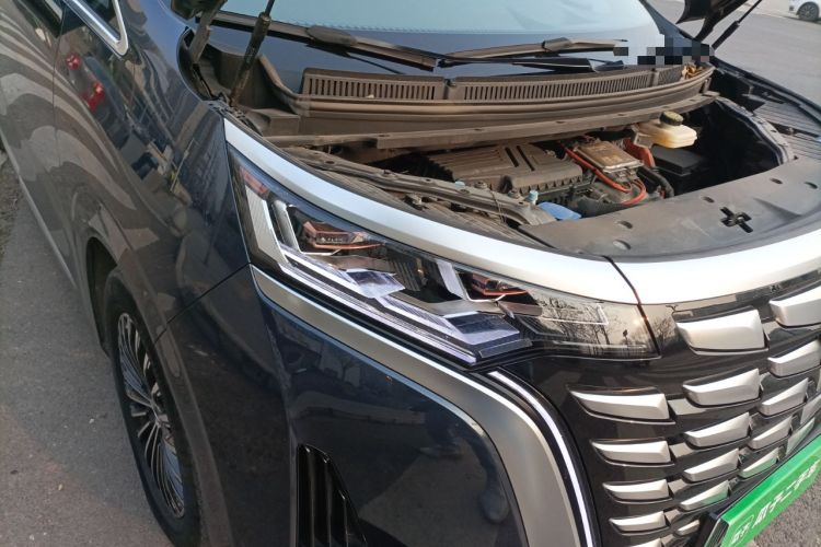 Used Denza D9 2022 DM-i 970 Four-Wheel Drive Flagship Model
