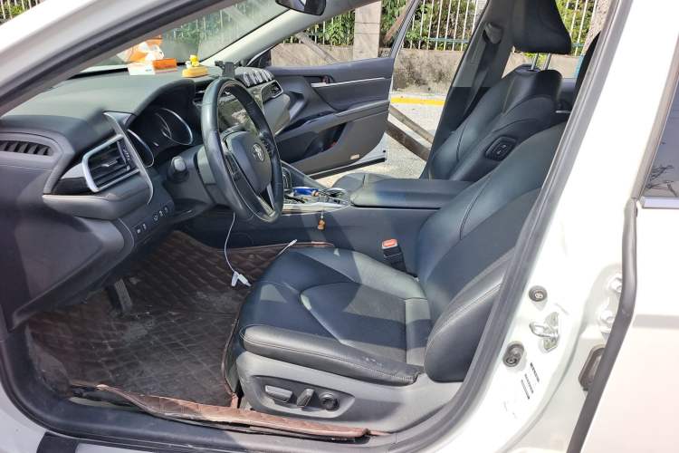 Used Toyota Camry 2019 Revised Version 2.0G Luxury Edition