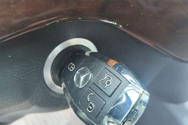 Used Mercedes-Benz M-Class 2012 ML 350 Luxury Edition Vehicle Key