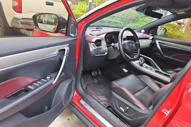 Used Geely Auto Coolray 2019 Sport Version 260T DCT Battle China VI Standard
