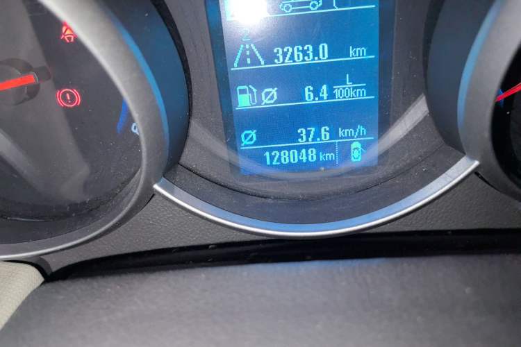 Used Chevrolet Cruze 2015 1.5L Classic SE MT