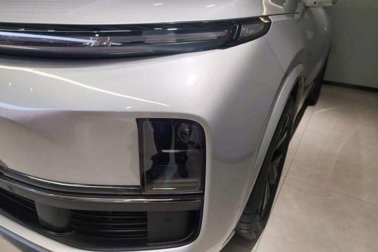 Used Li Auto L8 2023 Pro Model
