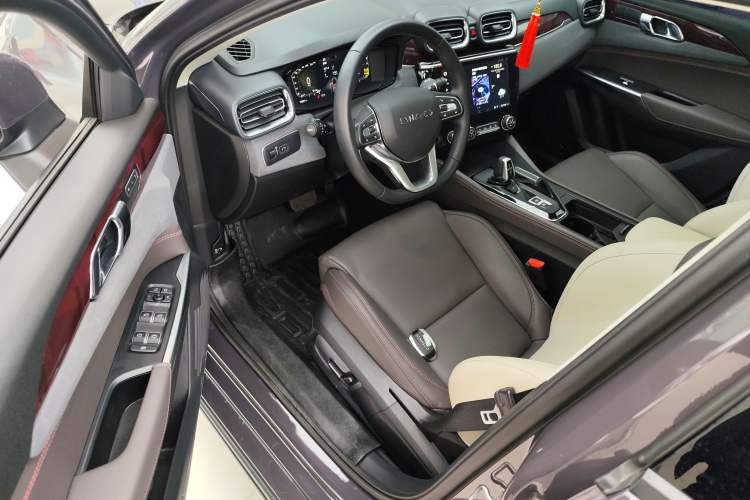 Used Lynk & Co 02 2020 1.5T DCT Two-Wheel Drive Zhaopu Version Interior 3