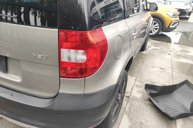 Used Skoda Yeti 2013 1.8T DSG Prestige Edition Exterior 3