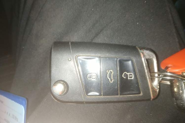 Used Volkswagen T-ROC 2018 230TSI DSG Two-Wheel Drive Advanced Version China V Standard