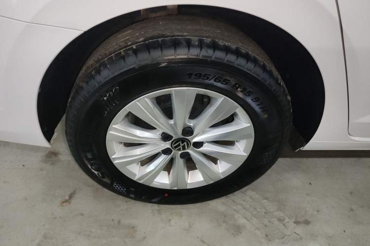 Used Volkswagen Lavida 2023 New Sharp 1.5L Manual New Comfort Edition Exterior 5