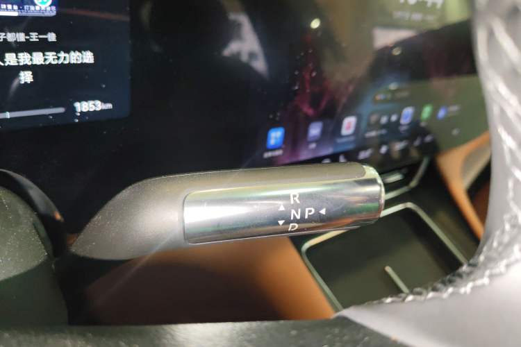 Used Hima AITO M8 2025 Extended-Range Ultra Version 53.4 kWh 5-Seater Edition
