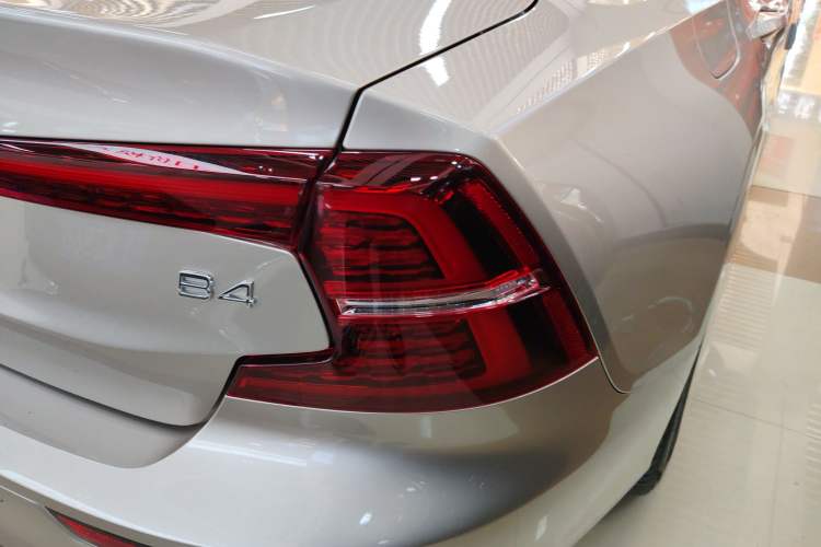 Used Volvo S60 2025 B4 Zhiyi Luxury Edition