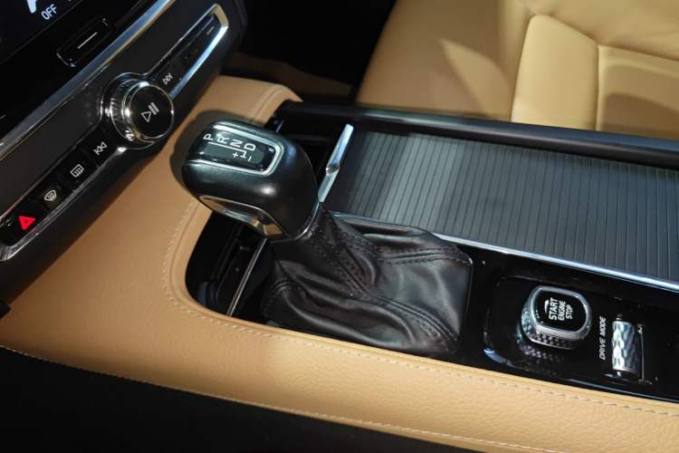 Used Volvo V90 2019 Cross Country T5 AWD Smart Range Version China V Standard
