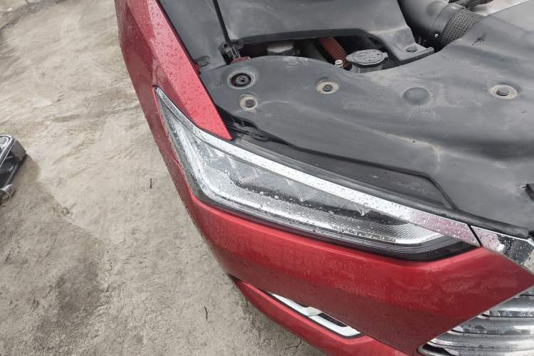 Used BYD Qin Pro New Energy 2019 DM Super Edition 1.5TI Automatic Smart Connect Speedy Model China VI Standard Right Front Headlight