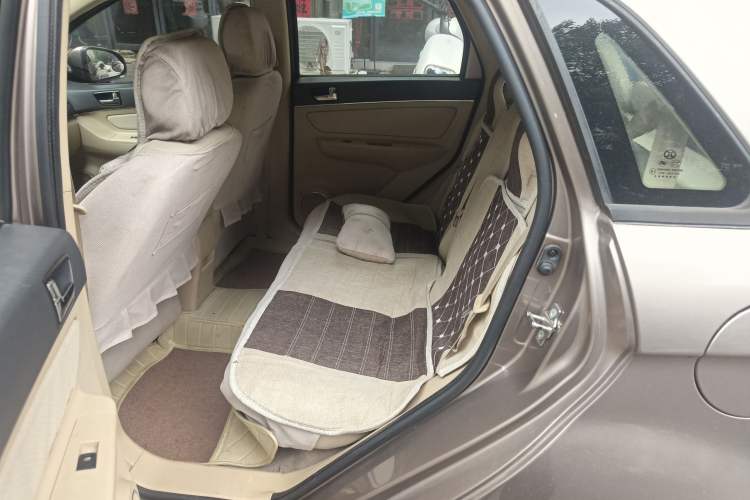 Used BAIC E Series 2012 Hatchback 1.5L Automatic Leshang Version
