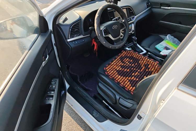 Used Hyundai Elantra (6th Generation / Lingdong) 2016 1.6L Automatic ZhiXuan – Elite Version
