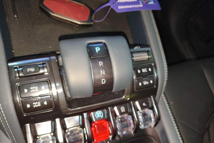 Used Formula Leopard 5 2023 Navigator Edition