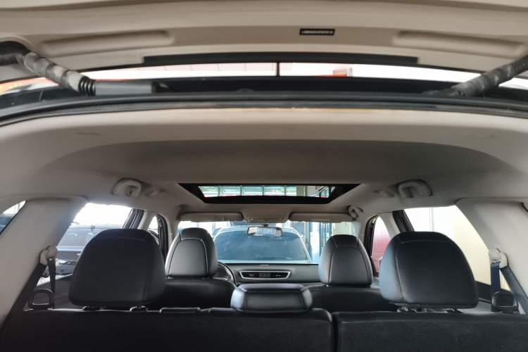 Used Nissan X-Trail 2015 2.0L CVT Comfort MAX Edition 2WD
