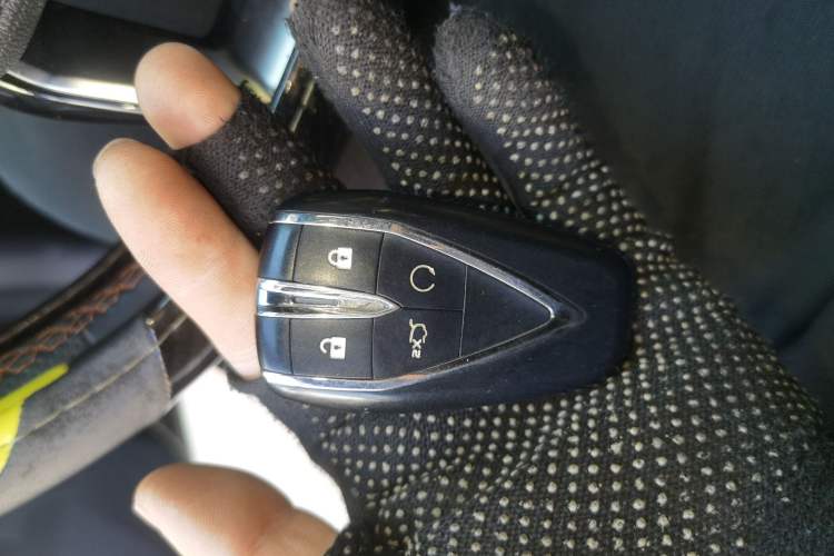 Used CHANGAN UNI-V 2022 1.5T Prestige Version
