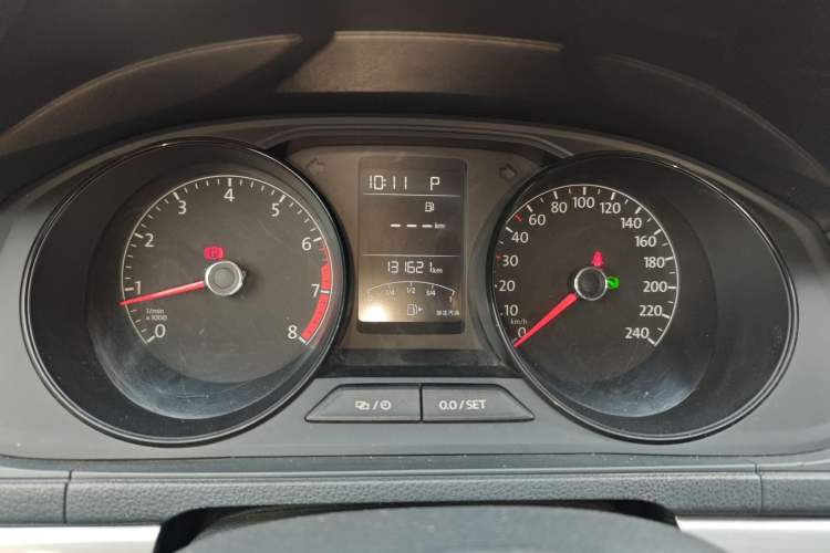 Used Volkswagen Lavida 2017 1.6L Automatic Fashion Edition
