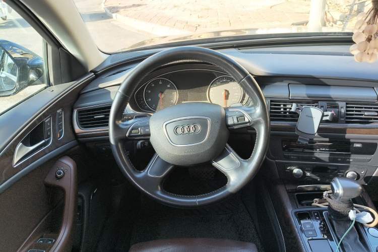 Used Audi A6L 2015 35 FSI quattro Comfort Model