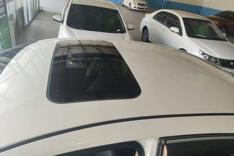 Used Nissan Teana 2016 Revised Version 2.0L XL Comfort Edition Roof