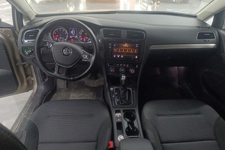 Used Volkswagen Golf 2020 Zhiai Edition 280TSI DSG Comfort Model
