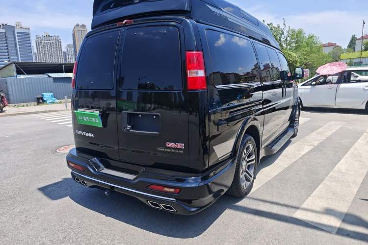 Used GMC SAVANA 2014 6.0L Long Wheelbase Leader Edition
