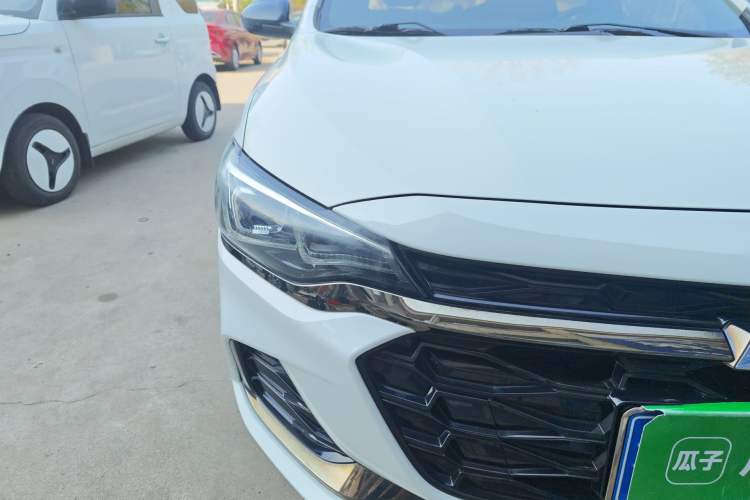 Used Chevrolet Monza 2019 RS 330T Automatic Comfort Edition China VI Standard Right Front Headlight