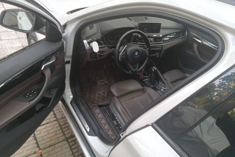 Used BMW X1 2018 xDrive20Li Luxury Edition
