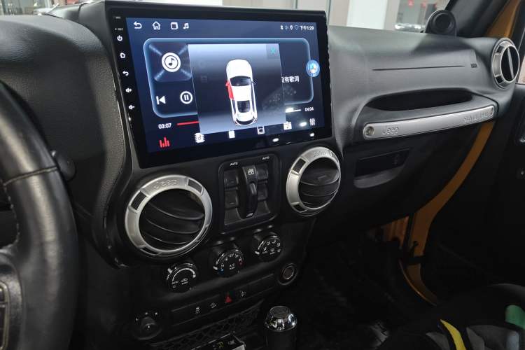 Used Jeep Wrangler 2014 3.0L Sahara Four-Door Edition