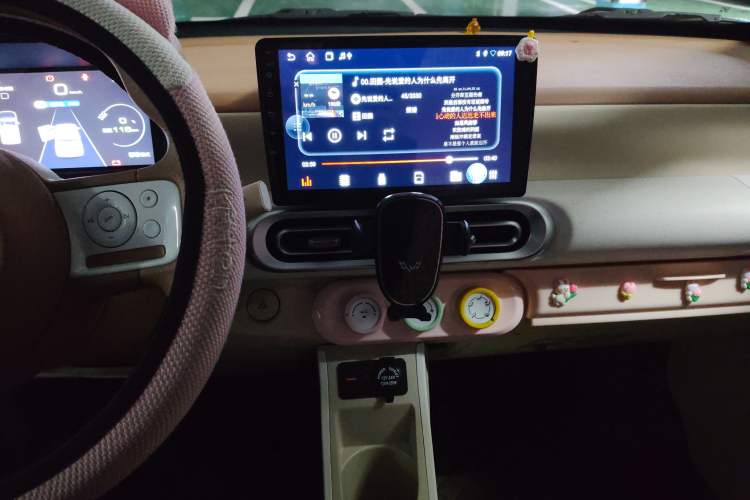 Used Wuling Hongguang MINIEV 2024 3rd Generation 215km Youth Edition Audio And AC Panel