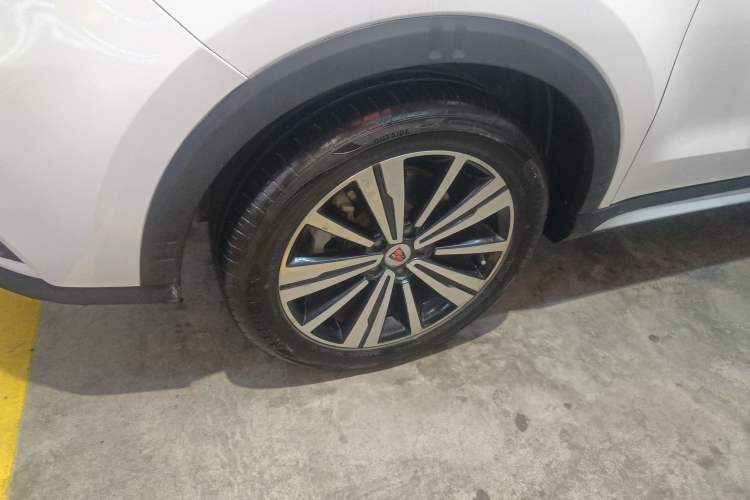 Used Roewe RX5 2020 20T Automatic Ali Smart Connectivity Beyond Intelligent Edition Left Front Wheel Hub