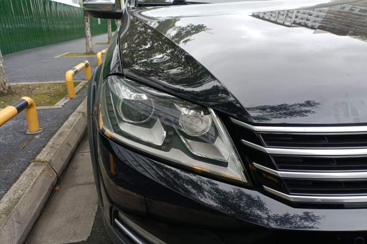 Used Volkswagen Magotan 2012 Travel Edition 2.0 TSI Four-Wheel Drive Luxury Version