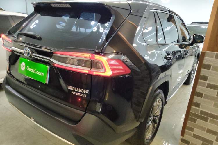 Used Toyota Wildlander 2023 Dual-Motor 2.5L E-CVT Two-Wheel Drive Luxury PLUS Edition
