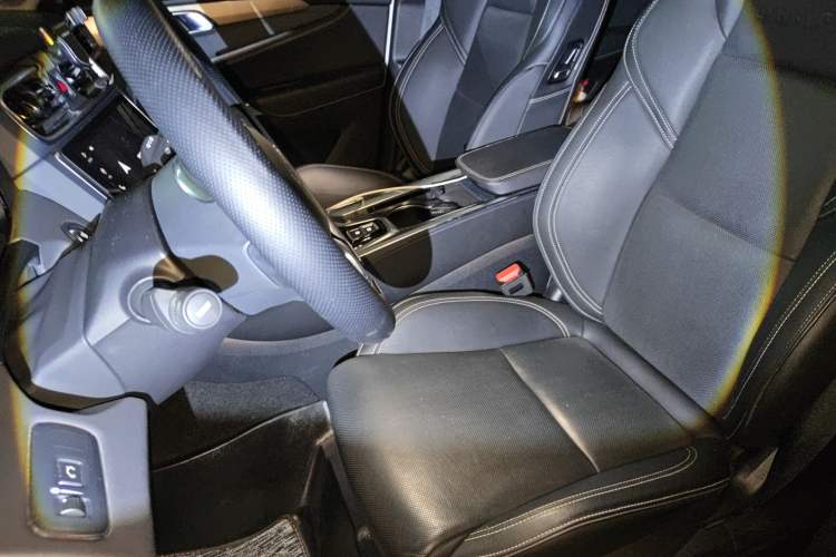 Used Lynk & Co 01 2019 2.0T Two-Wheel-Drive Pro Version China VI Standard Left Front Seat